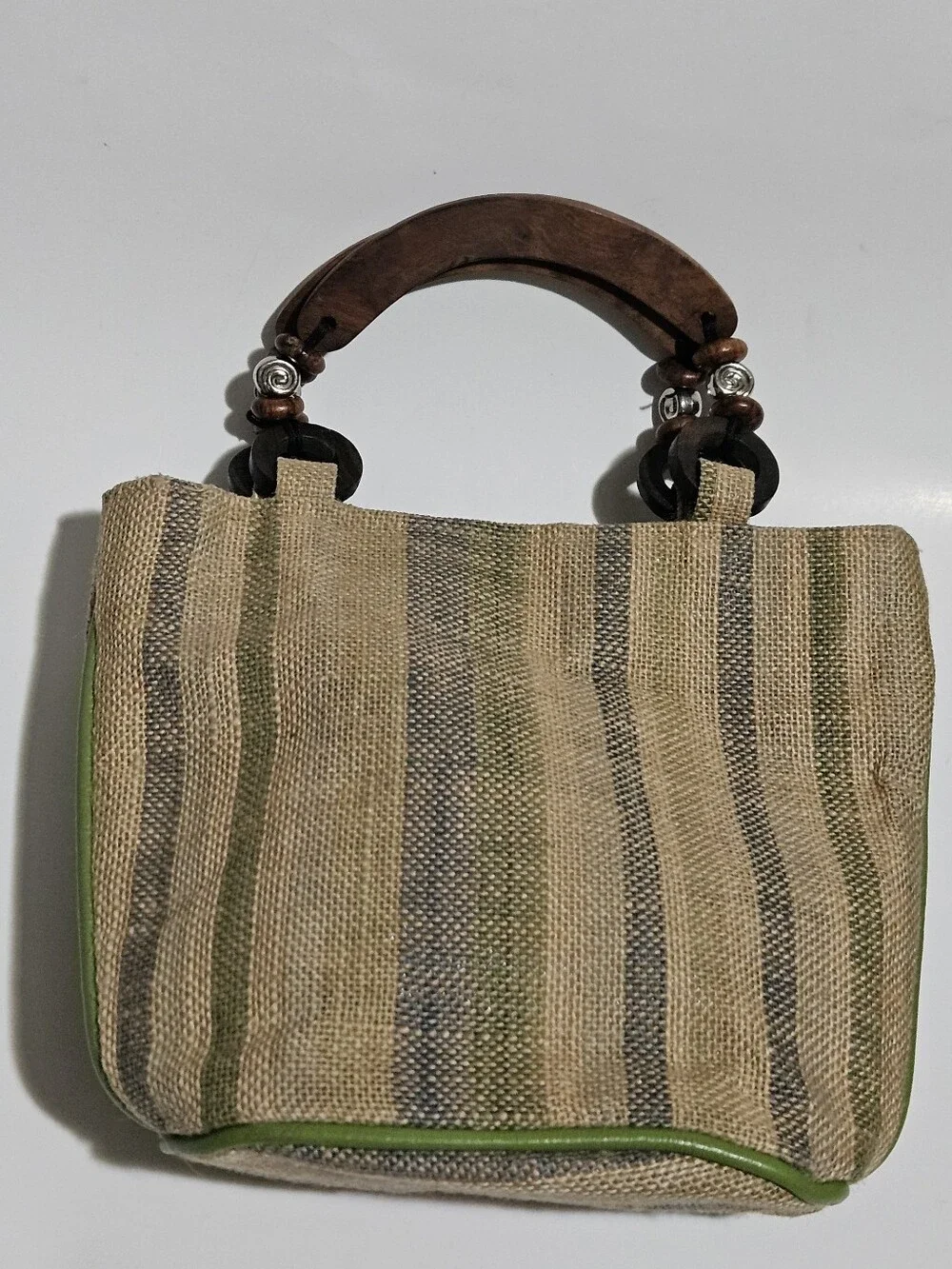 Summer Tote With Wooden Handlebars